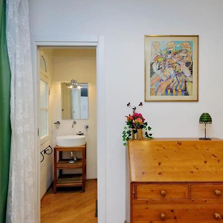 Sistina Apartment Рим Екстериор снимка