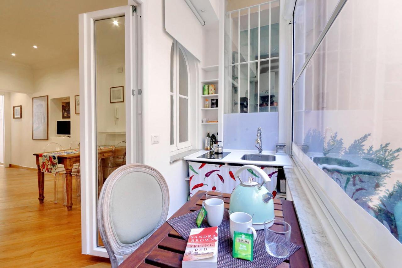Sistina Apartment Рим Екстериор снимка
